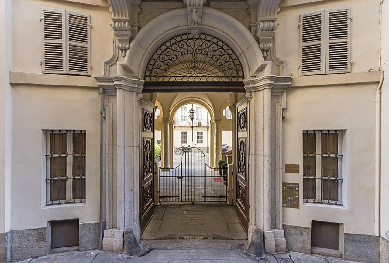 Tourinturin Appartamento In Torino Centro Kültér fotó